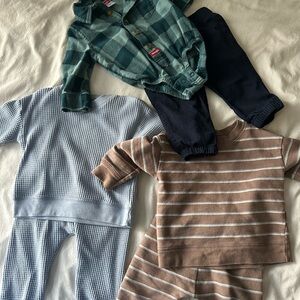 Baby outfits - carters & wrangler